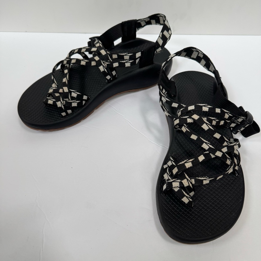 CHACO ZX/2 Classic Womens Black & White Nylon Sandal shoe J107214 size 8 eur 39